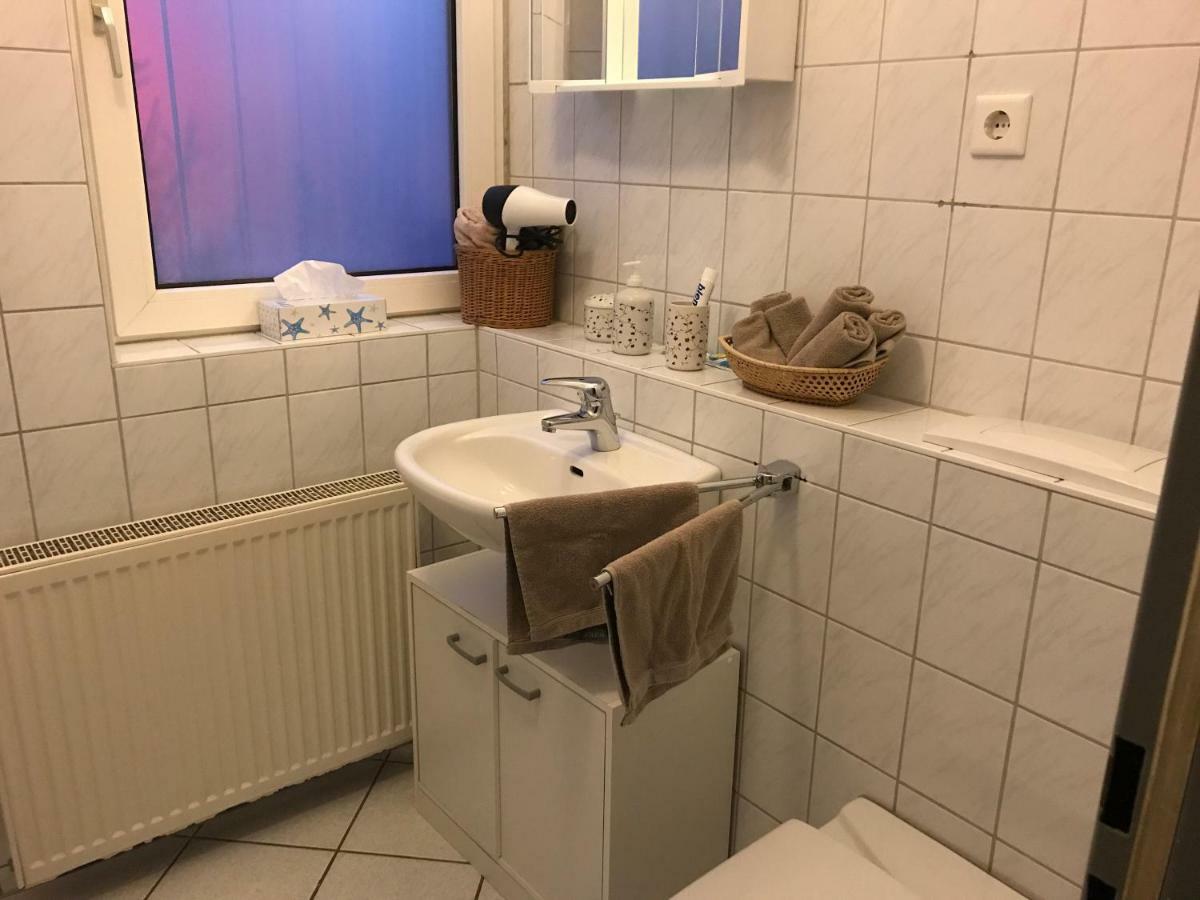 2 Zimmer Wohnung Wuppertal Mit Terrasse Bagian luar foto